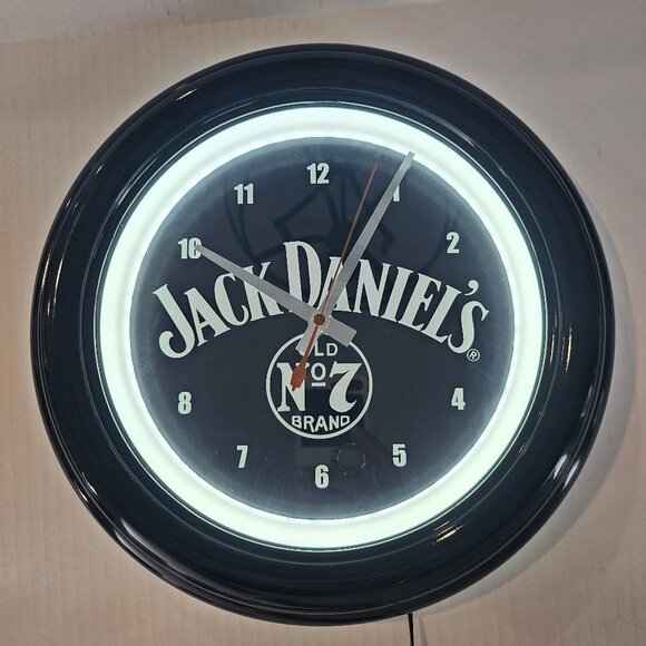 New In Box Black Jack Daniels Old Number 7 Brand LED Neon Light Wall Clock - Picture 1 of 11